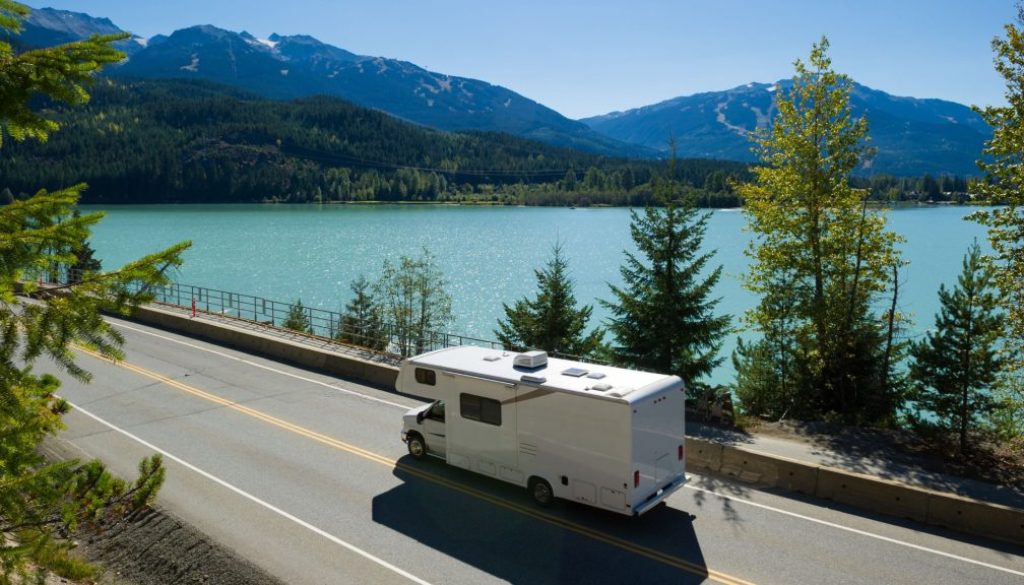 01 Essential RV Maintenance Tips for Summer Travels - BFS Fleet Services Featured IMG