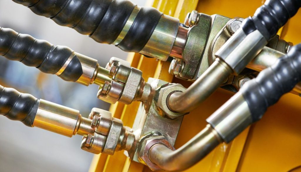 09 Common Hydraulic Problems & How to Troubleshoot Them (Before Calling a Pro) - BFS Fleet Services Featured IMG