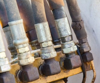 18 How to Protect Your Hydraulic Hoses from Environmental Damage - BFS Fleet Services Featured IMG