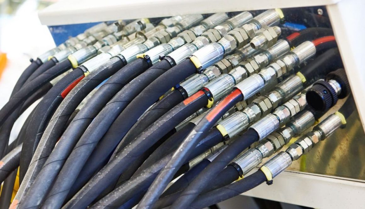 20 How to Troubleshoot Common Hydraulic Issues Before Calling for Repair - BFS Fleet Services Featured IMG