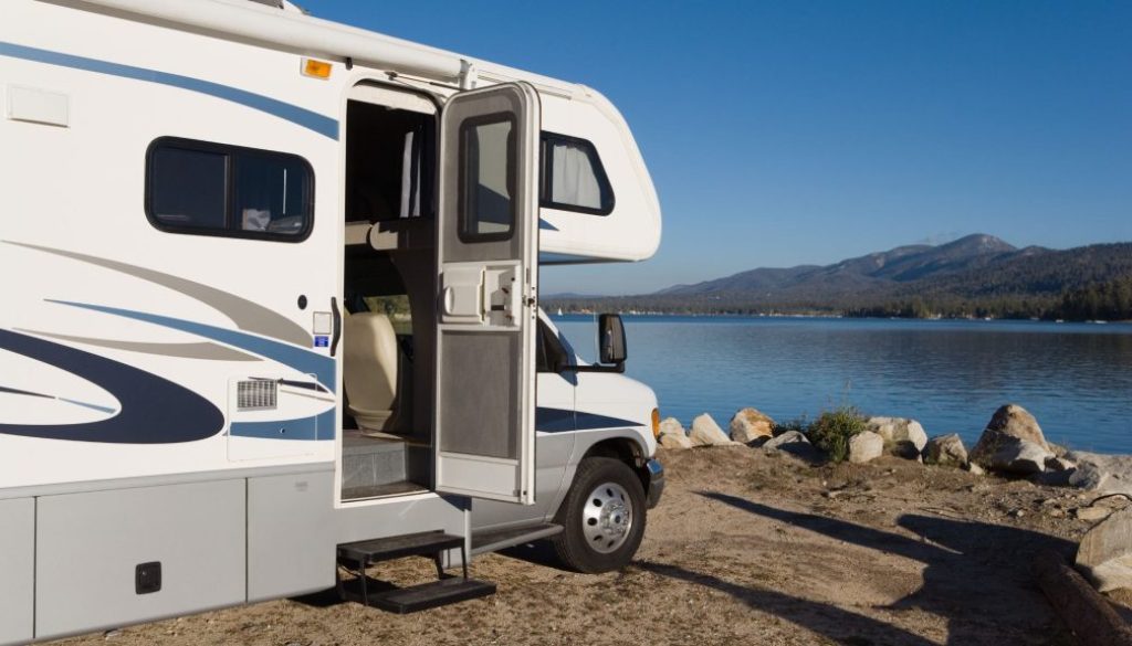 27 What to Do If Your RV’s Air Conditioner Isn’t Working - BFS Fleet Services Featured IMG
